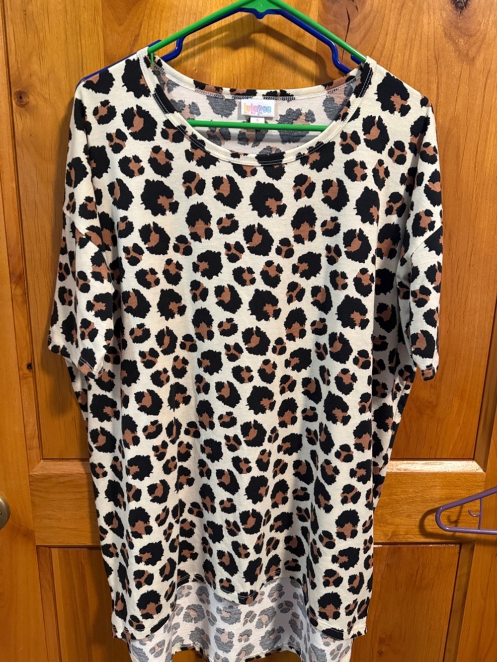 LuLaRoe Leopard Print Tee in Cream, Black & Brown Spots